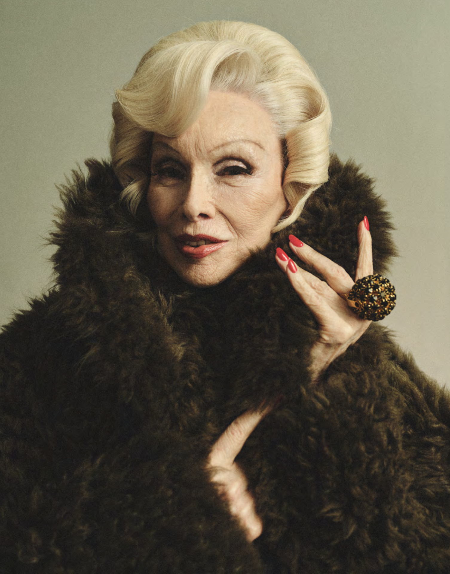 Bambi (Marie-Pierre Pruvot) Photographie : Johan Sandberg / Styling : Patrick Weldé pour SSAW